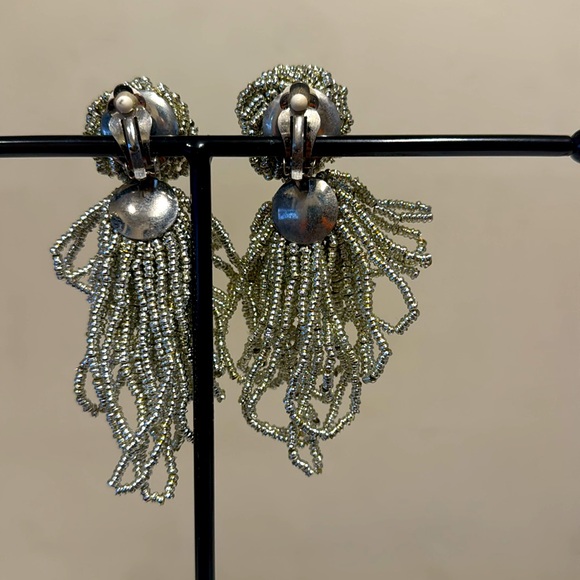 Vintage 80s Style Beaded Chandelier Dangle Earrings Clip On - Picture 3 of 5